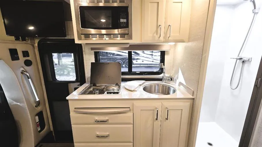 2025 Tiffin Wayfarer 25 XLW, Photos photo 12