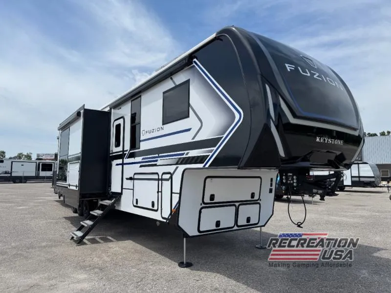 2026 Keystone RV Fuzion New    442 - Photo 4