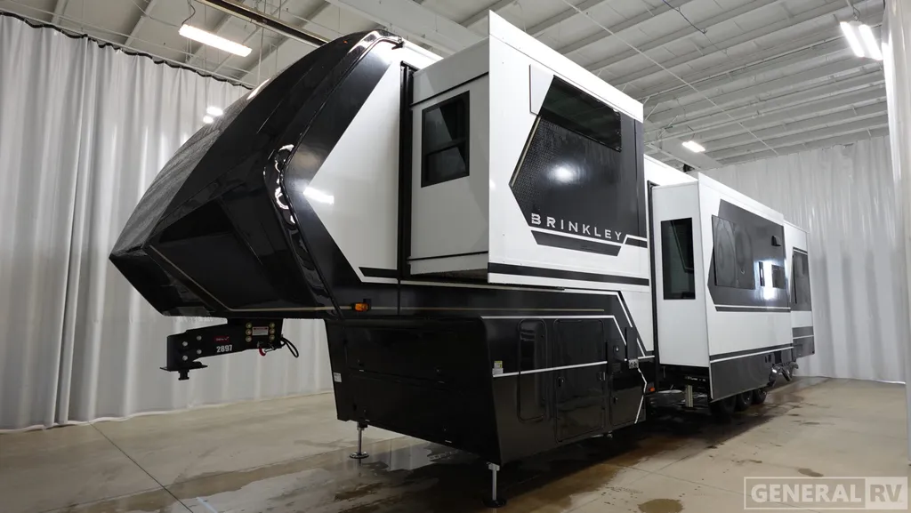 2026 Brinkley Model G 3950, Photos photo 5