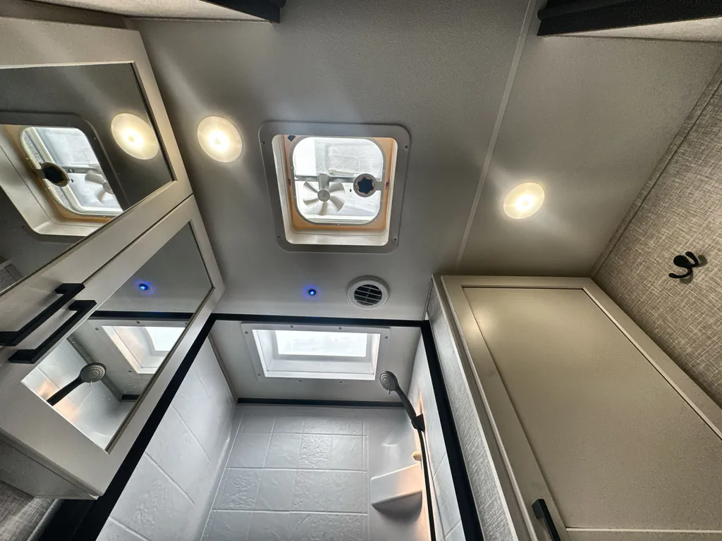 2025 Jayco Jay Feather 29QBH, Photos photo 23