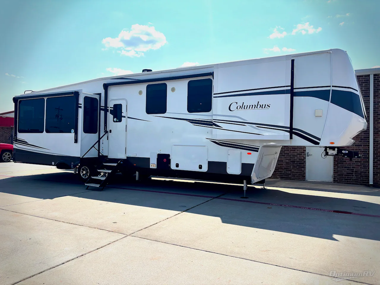 2024 Palomino Columbus 383FB dealer photo 1 from Optimum RV