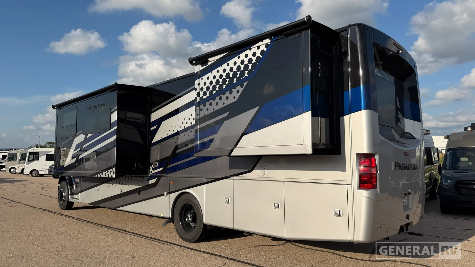 2027 Thor Motor Coach Pasadena SV 38FX - Photo 4