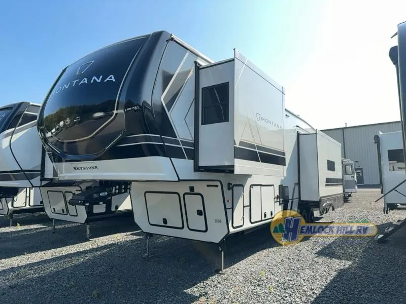 2026 Keystone Montana 3231CK - Photo 4