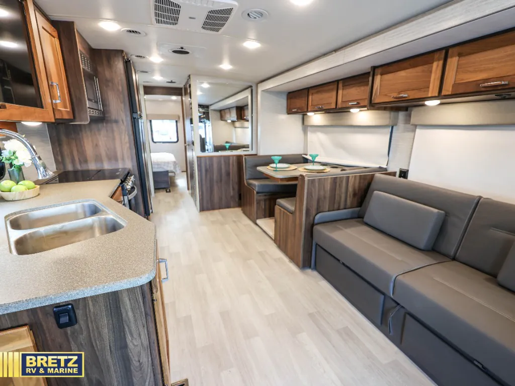 2021 Winnebago Sunstar 32M, Photos photo 9