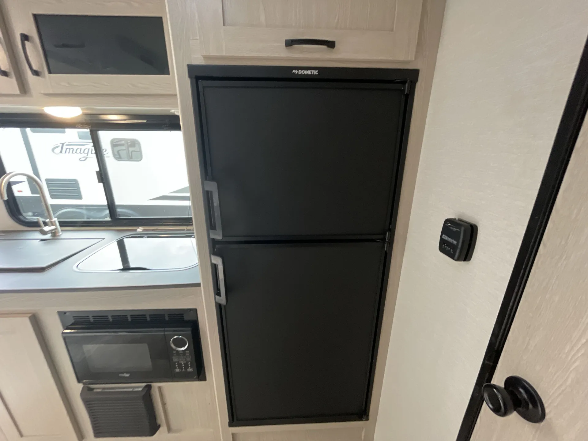 2023 Coachmen Apex Nano 191RBS — living area main