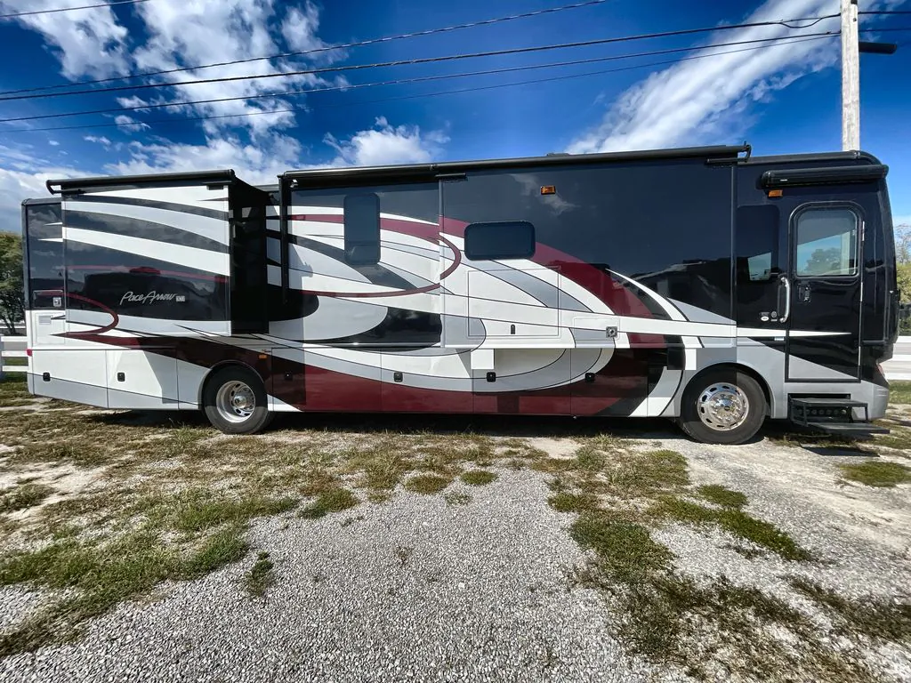 2019 Fleetwood Pace Arrow 38N, Photos photo 5
