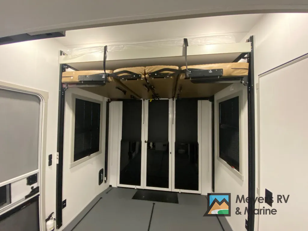2026 Brinkley Model G 4100, Photos photo 29