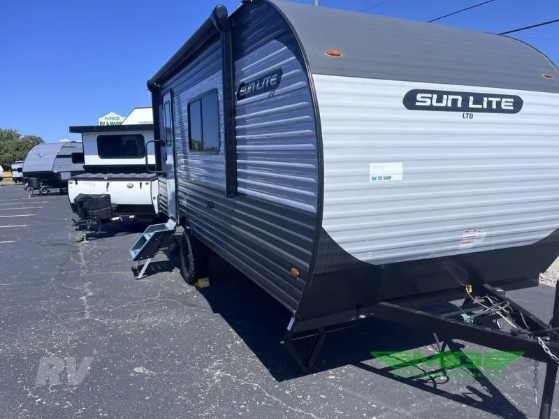 2025 SUNSET PARK SUN-LITE LTD 19RK - Photo 4