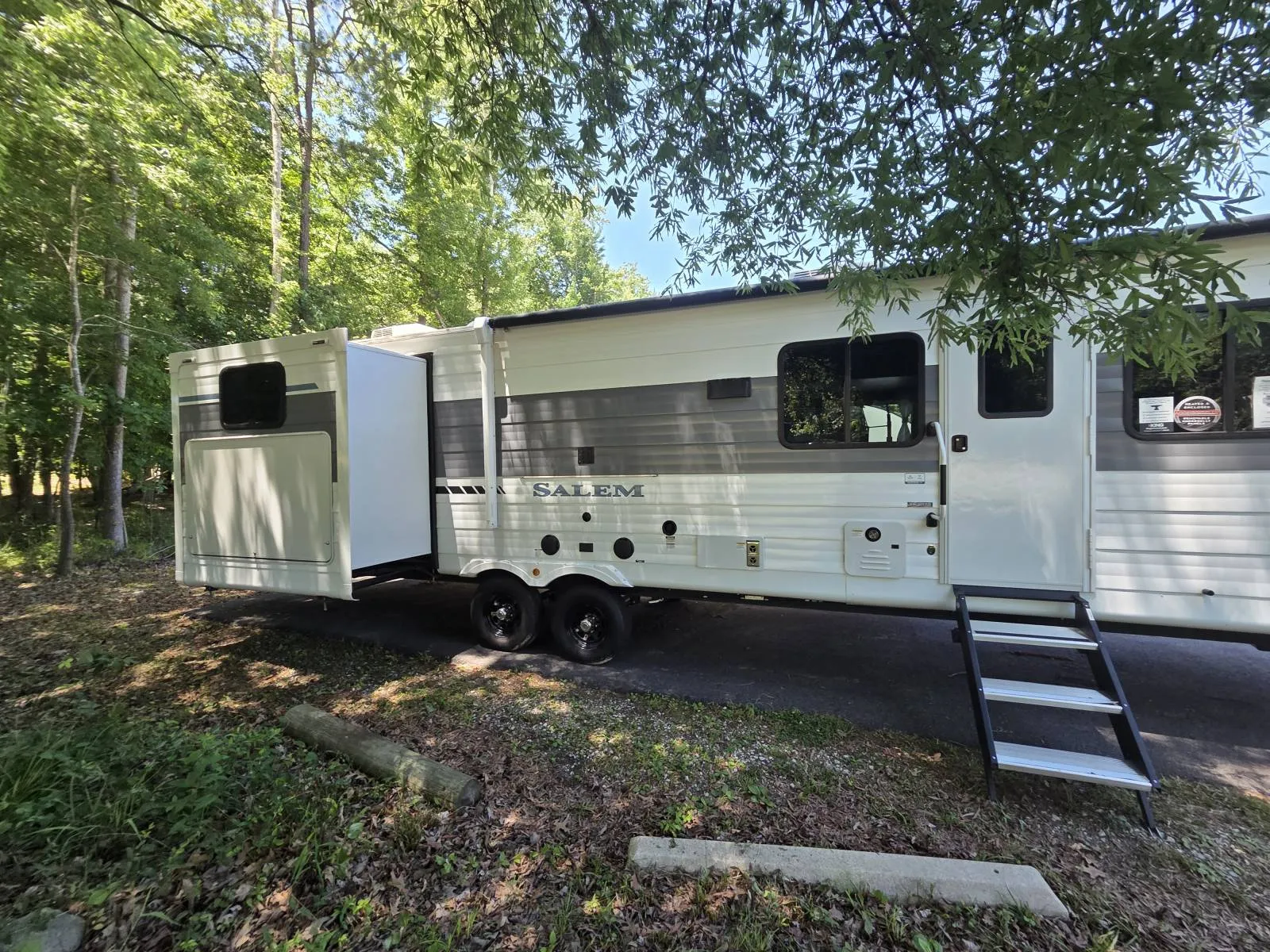 2025 Forest River Salem 31KQBTS - Photo 4