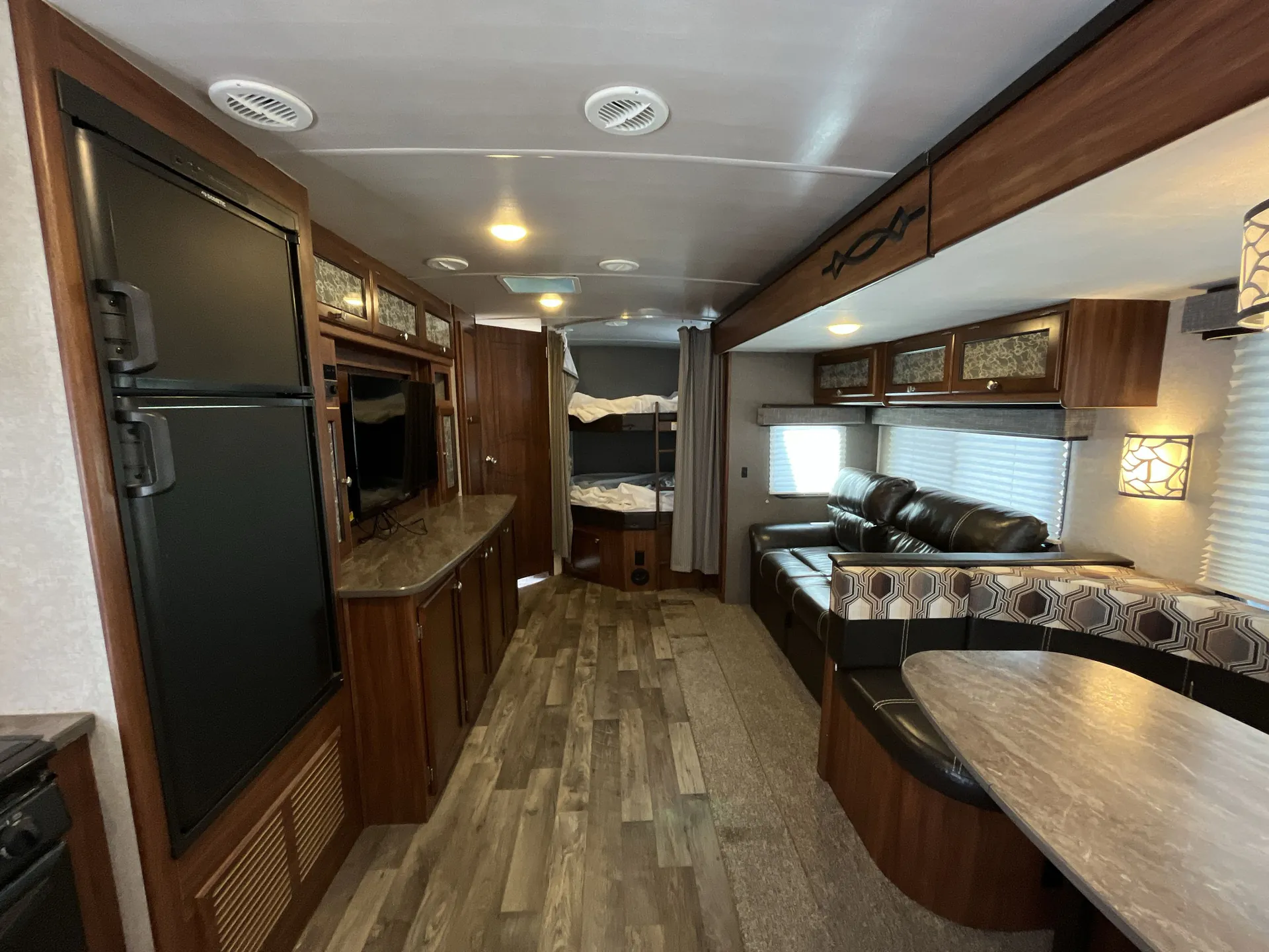 2018 Heartland Wilderness 3125 BH — living area main
