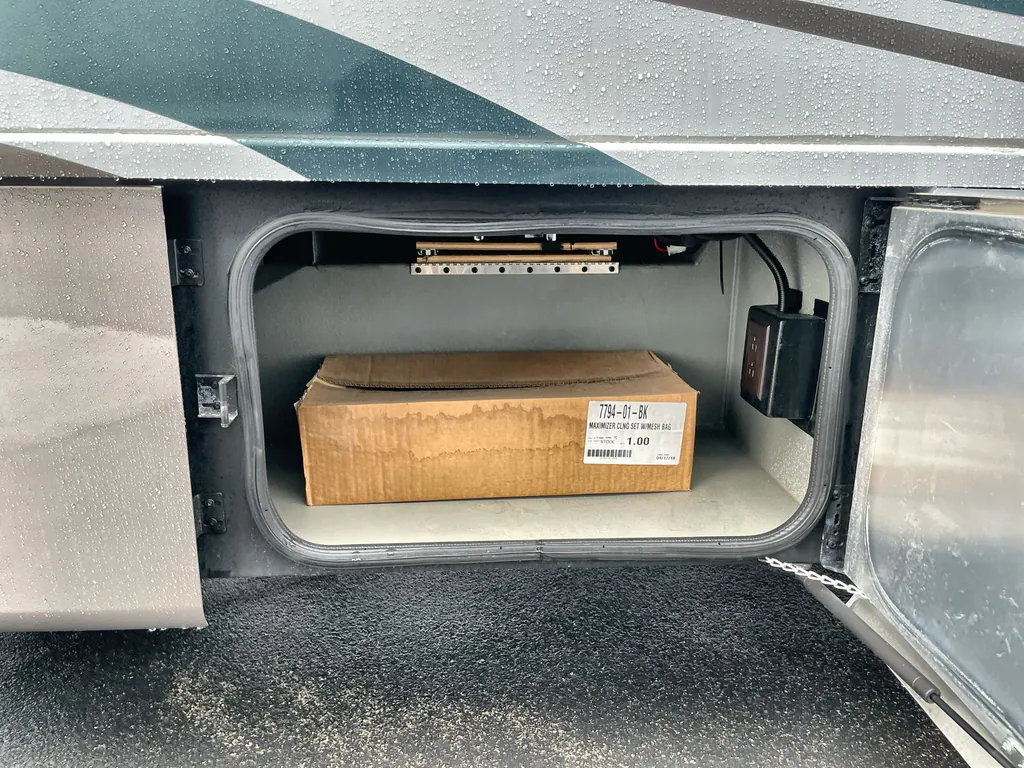 2019 Tiffin Wayfarer 24 FW, Photos photo 11
