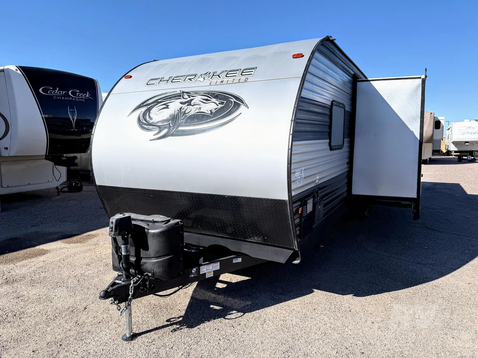 2022 Forest River Cherokee 264DBH
