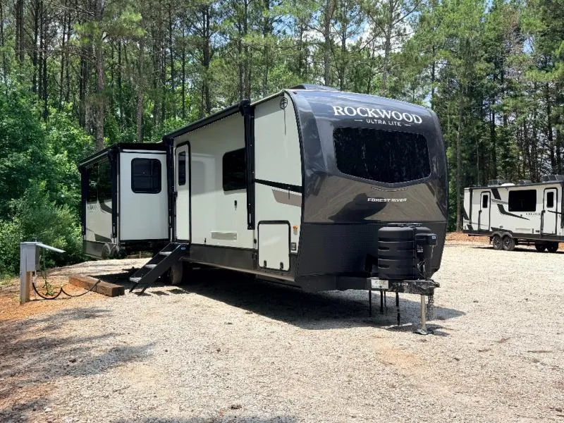 2026 Forest River Rockwood Ultra Lite 2906RL - Photo 2