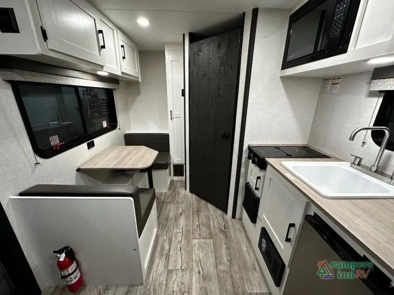2027 Venture RV Campbound 130CRD - Photo 4