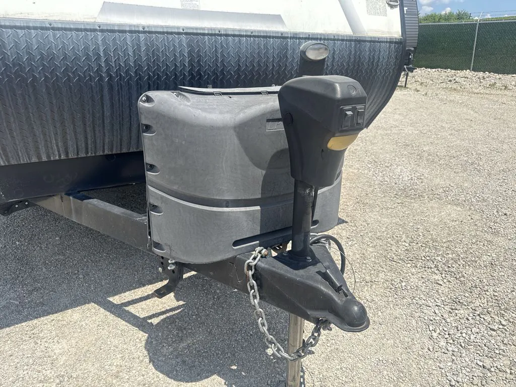 2018 Forest River RV Surveyor Legend 295QBLE, Photos photo 8
