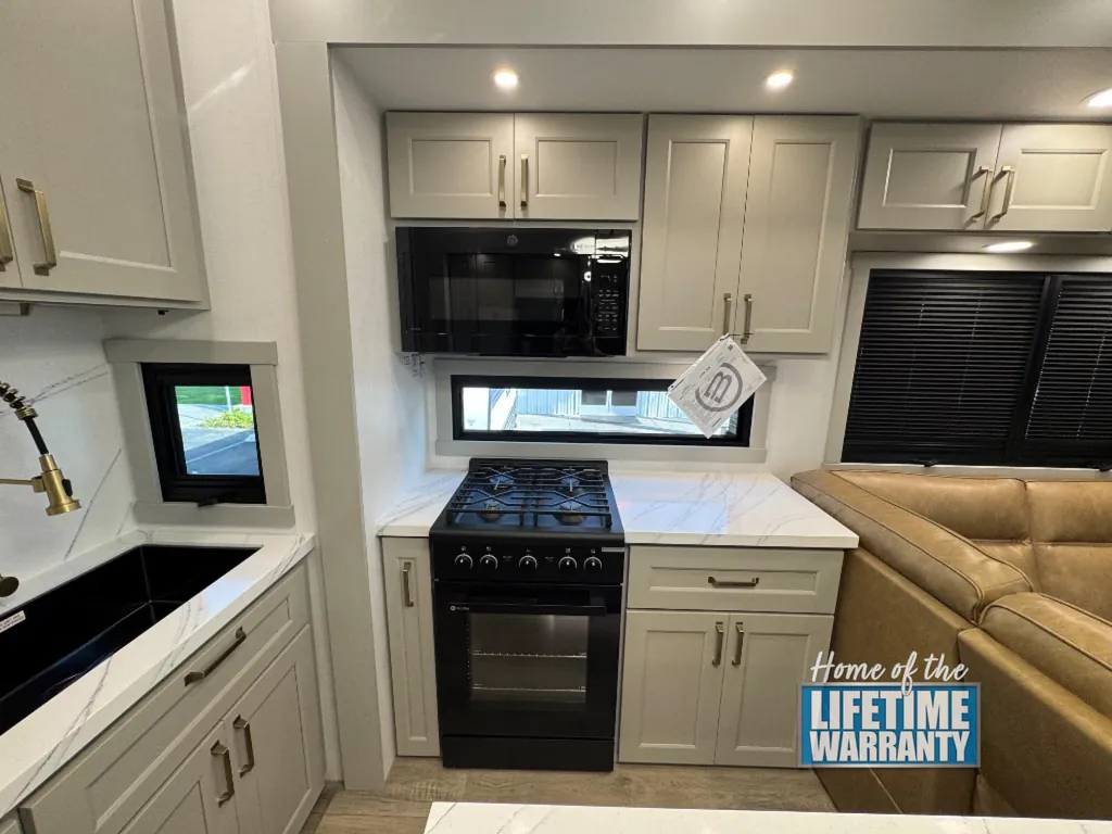 2026 Brinkley Model G 3950, Photos photo 16