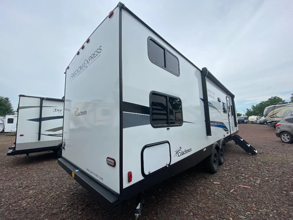 2024 Coachmen Freedom Express Select 29SE, Photos photo 9