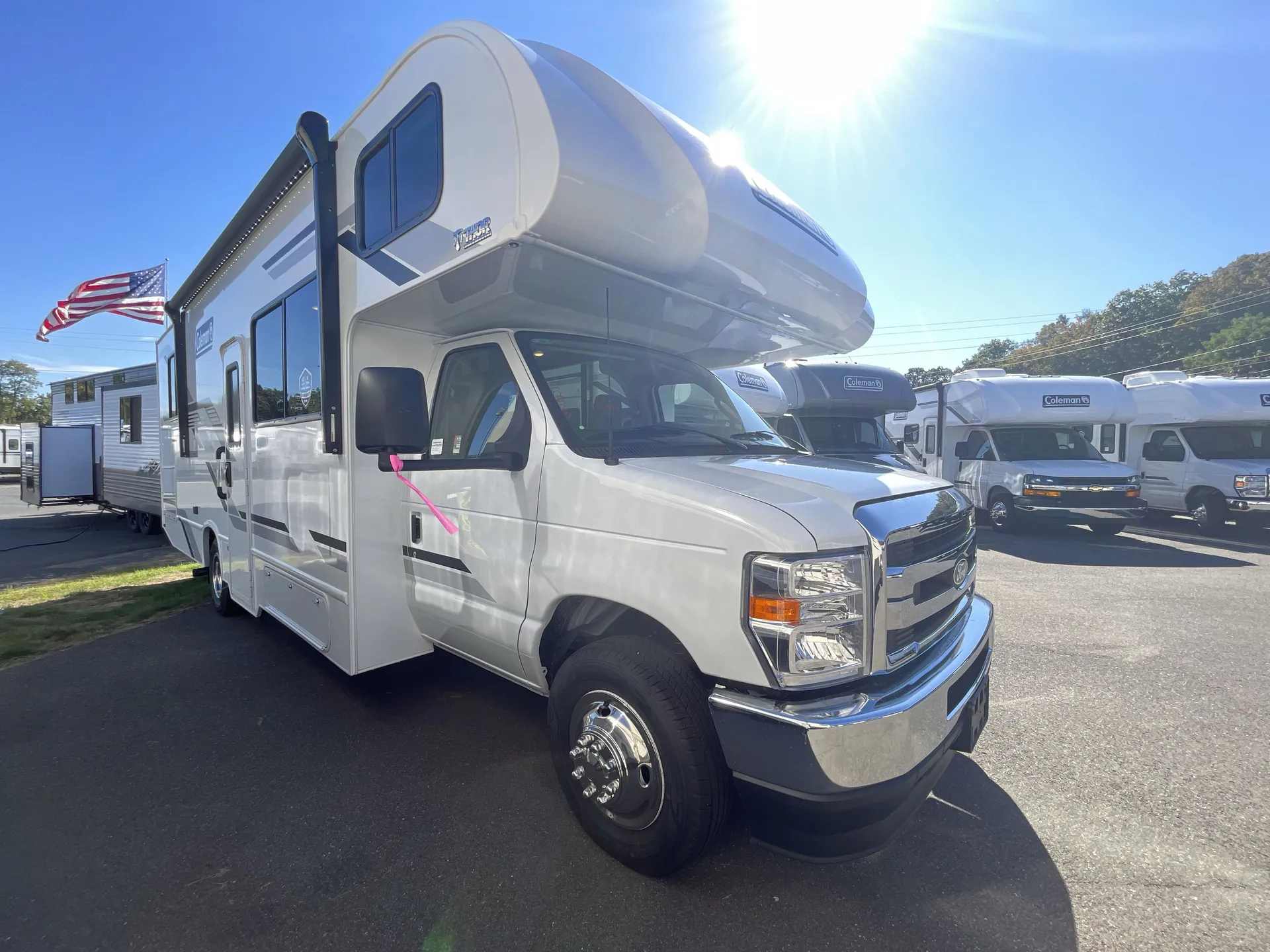 2026 Thor Motor Coach Coleman 28EZ - Photo 2