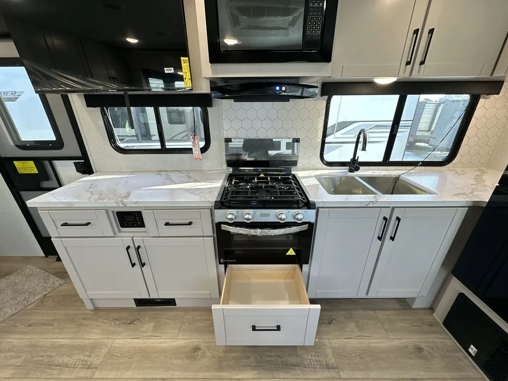 2026 Jayco Jay Feather 29QBH, Photos photo 25