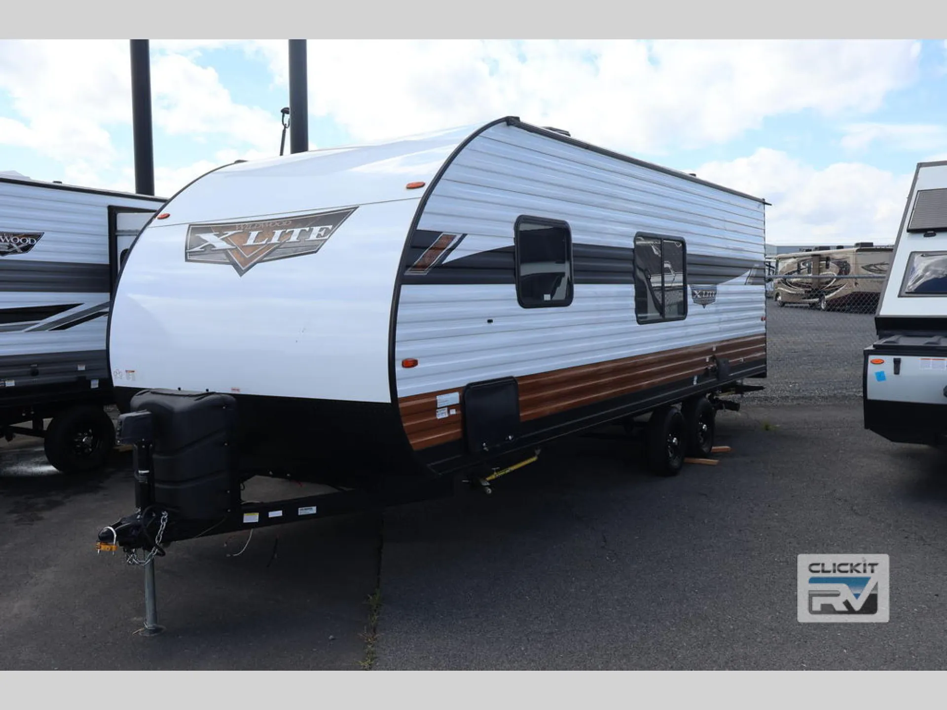 2023 Forest River Wildwood X-Lite 220BHXL - Photo 3