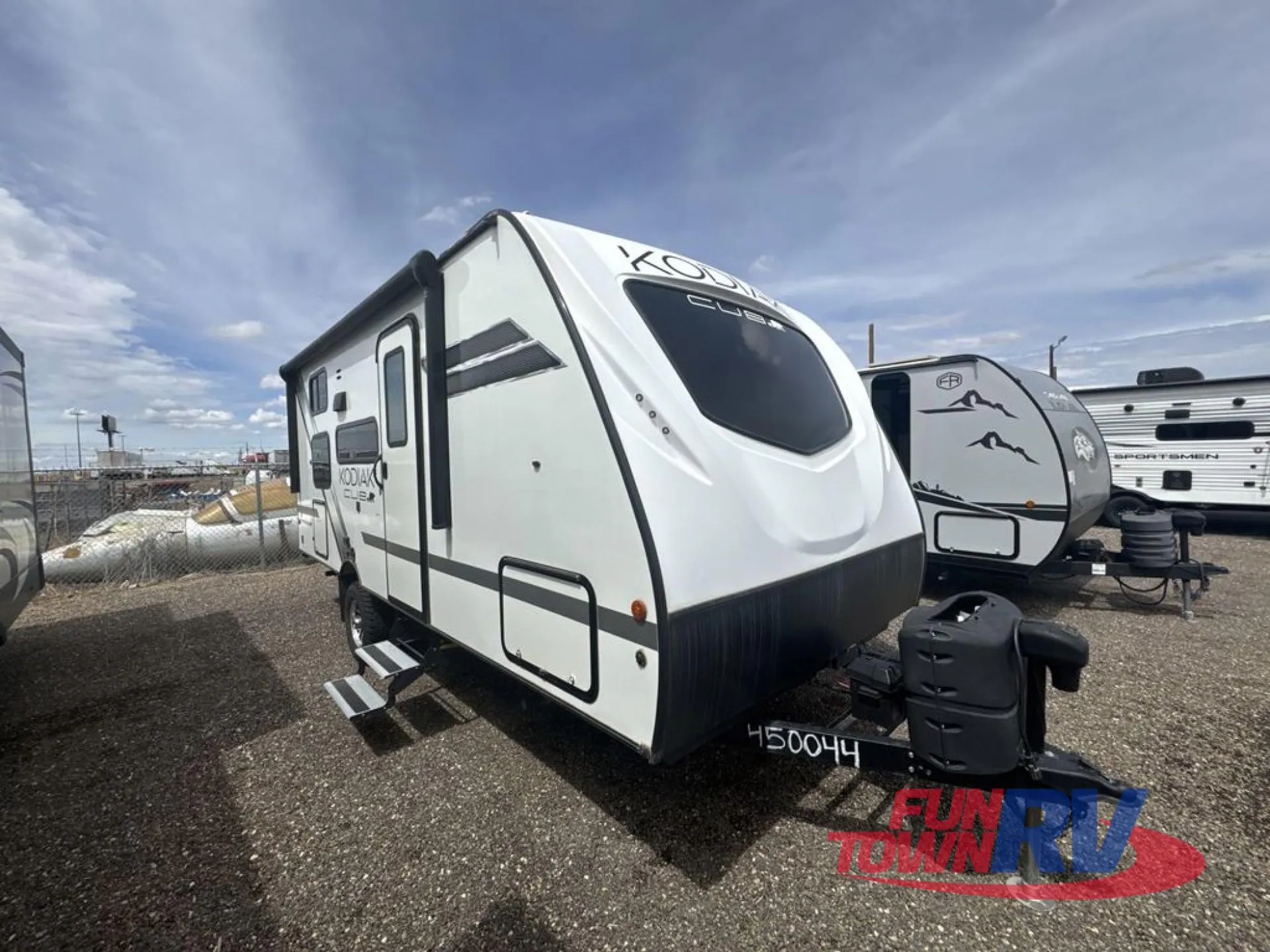 2022 Dutchmen Kodiak Cub 196BH dealer photo 1 from Fun Town RV