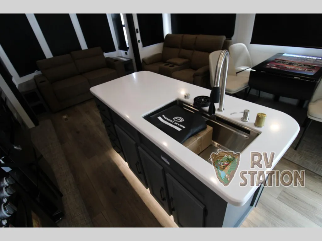 2027 Forest River Puma Vista 38VFL, Photos photo 22
