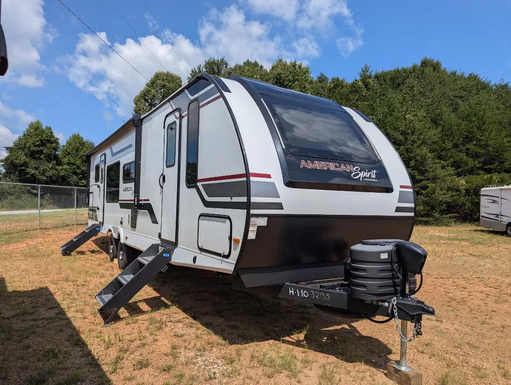 2027 Coachmen American Spirit 3070BH - Photo 2