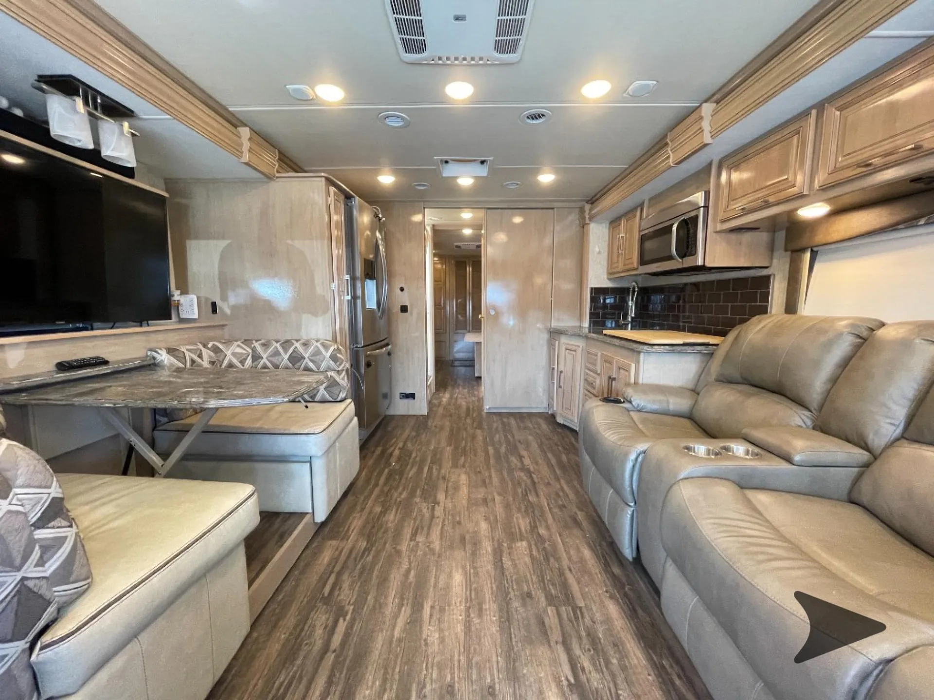 2017 Coachmen Sportscoach SRS 364TS - Photo 3