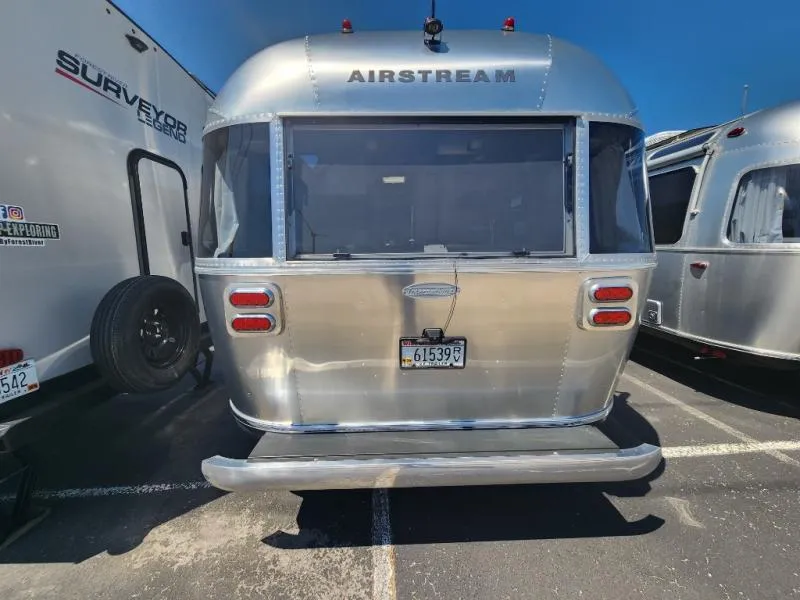 2014 Airstream International Sterling 27FB - Photo 4