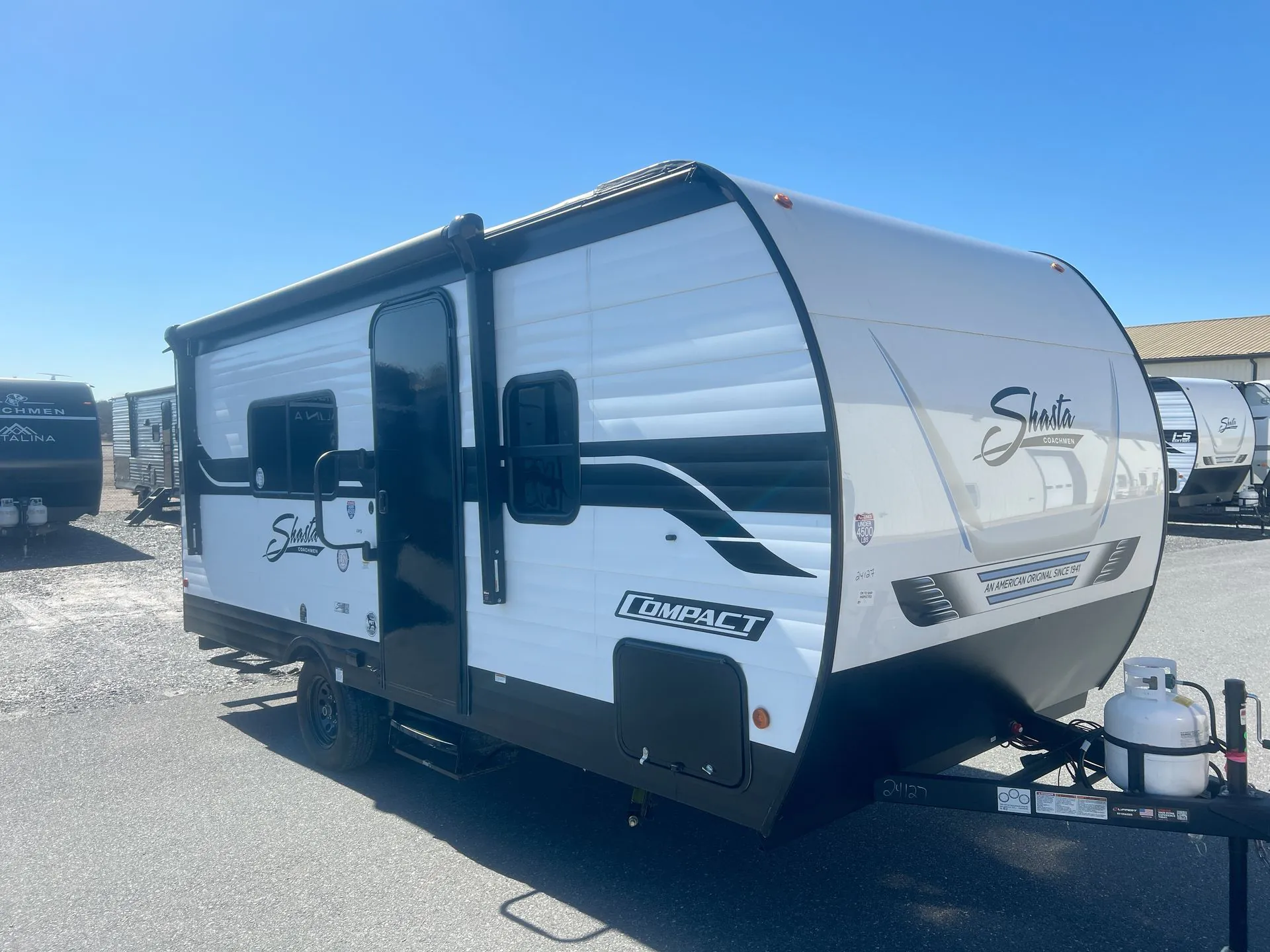 2026 Shasta RVs Compact 18FQ - Photo 2