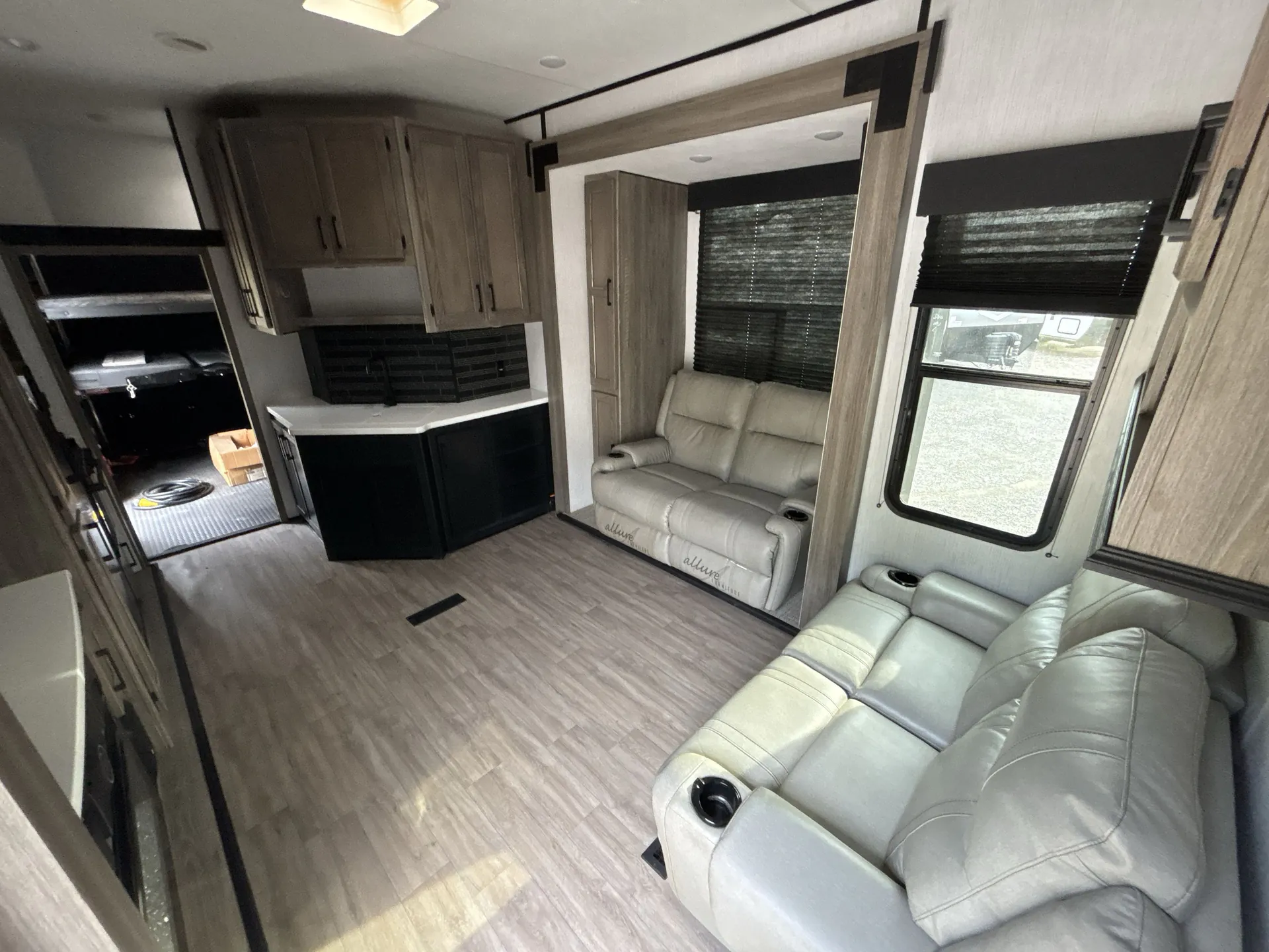 2022 Heartland Gravity 3550 — living area main