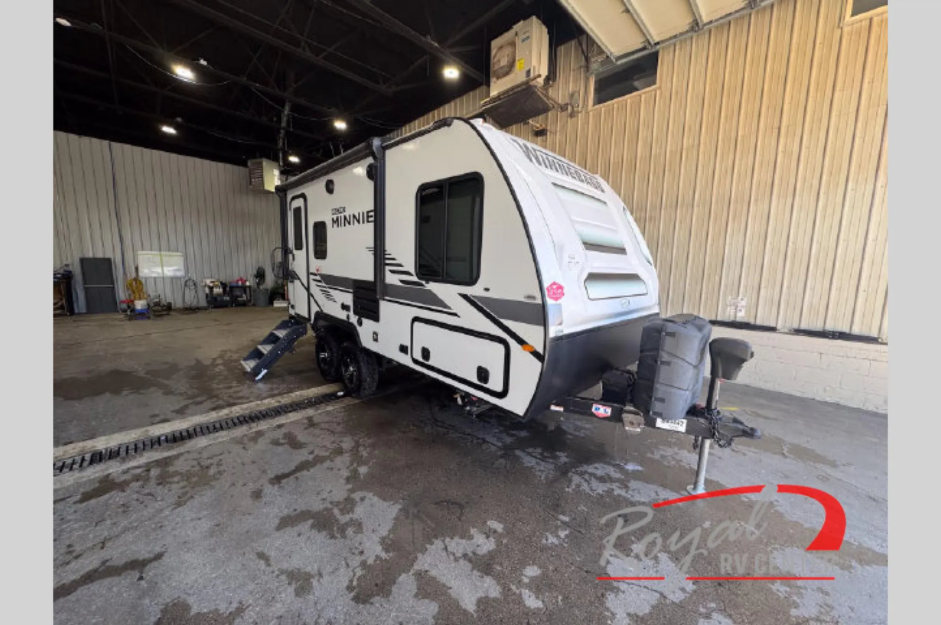 2022 Winnebago Micro Minnie 1808FBS - Photo 2