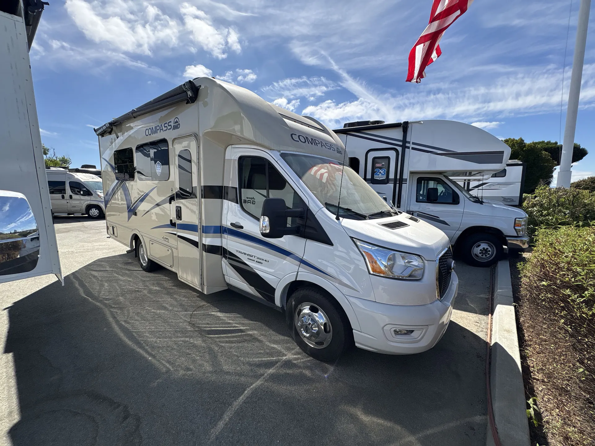 2024 Thor Motor Coach Compass AWD 24KB - Photo 2