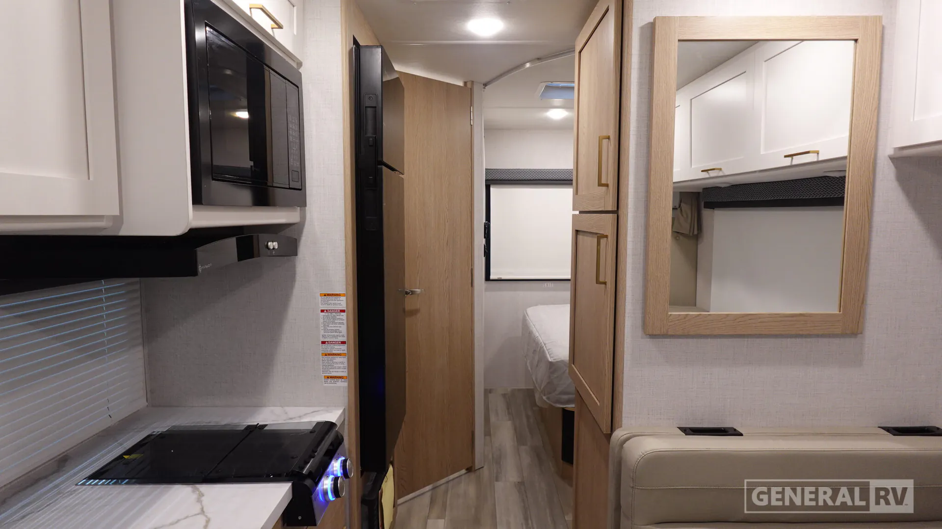2027 Thor Motor Coach Four Winds 29K - Photo 3