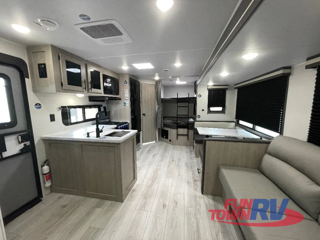 2026 East to West Della Terra 275BH, Photos photo 16