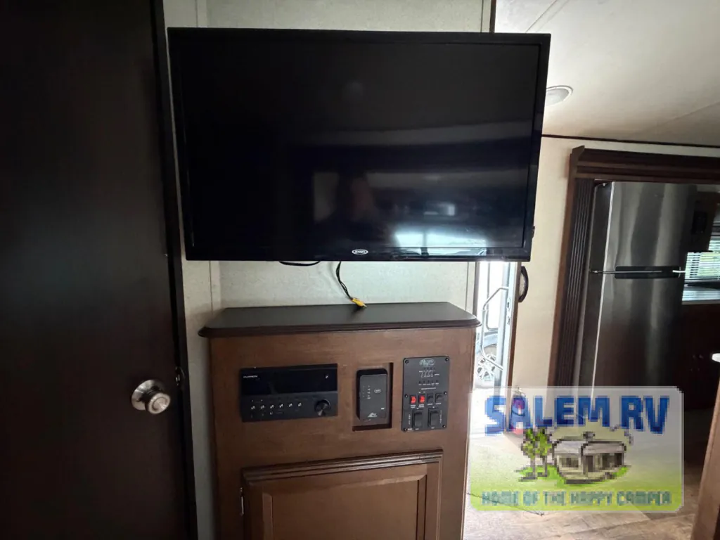 2018 Forest River Salem Hemisphere Lite 300BH, Photos photo 36