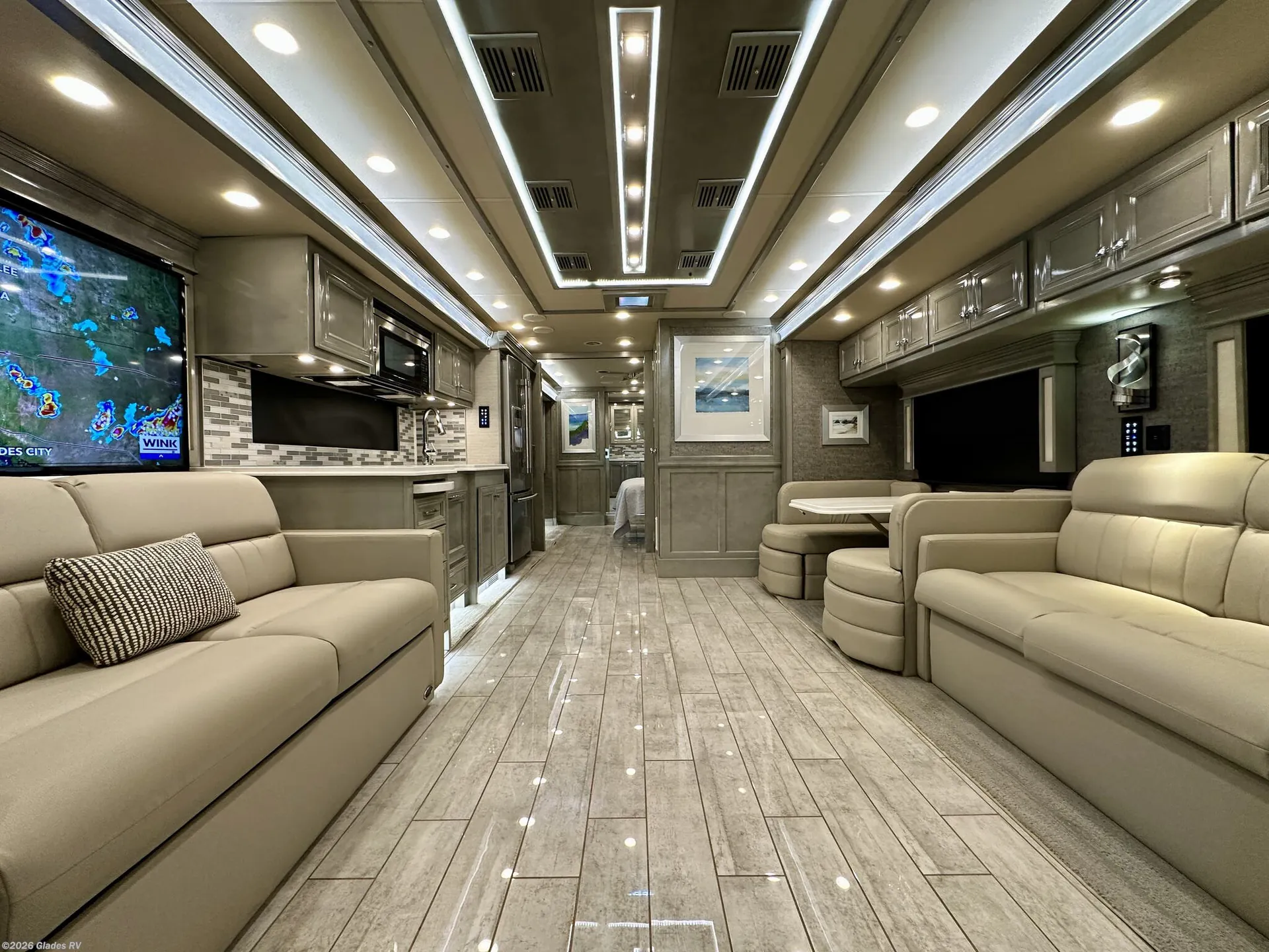2020 Tiffin Phaeton 37 BH - Photo 3