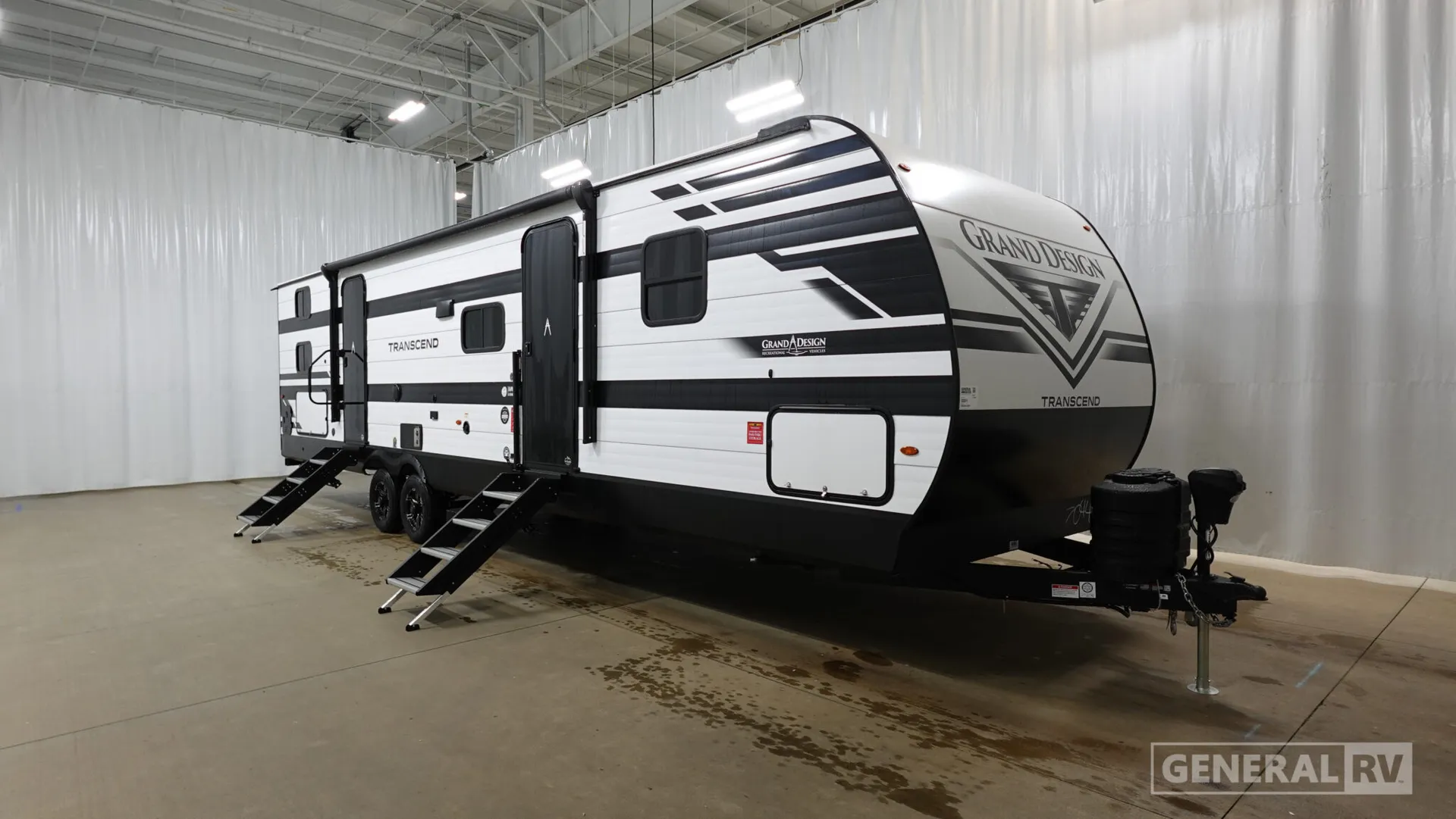2026 Grand Design Transcend 325BHT - Photo 2