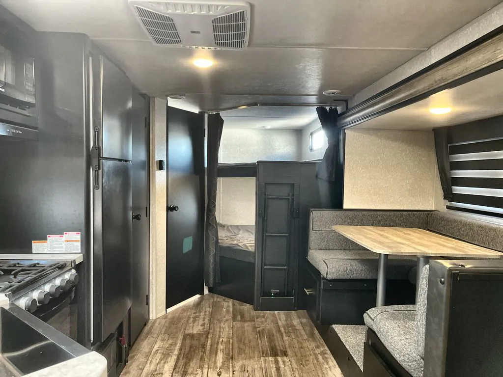 2022 Forest River Cherokee Grey Wolf 26DBH - Photo 3