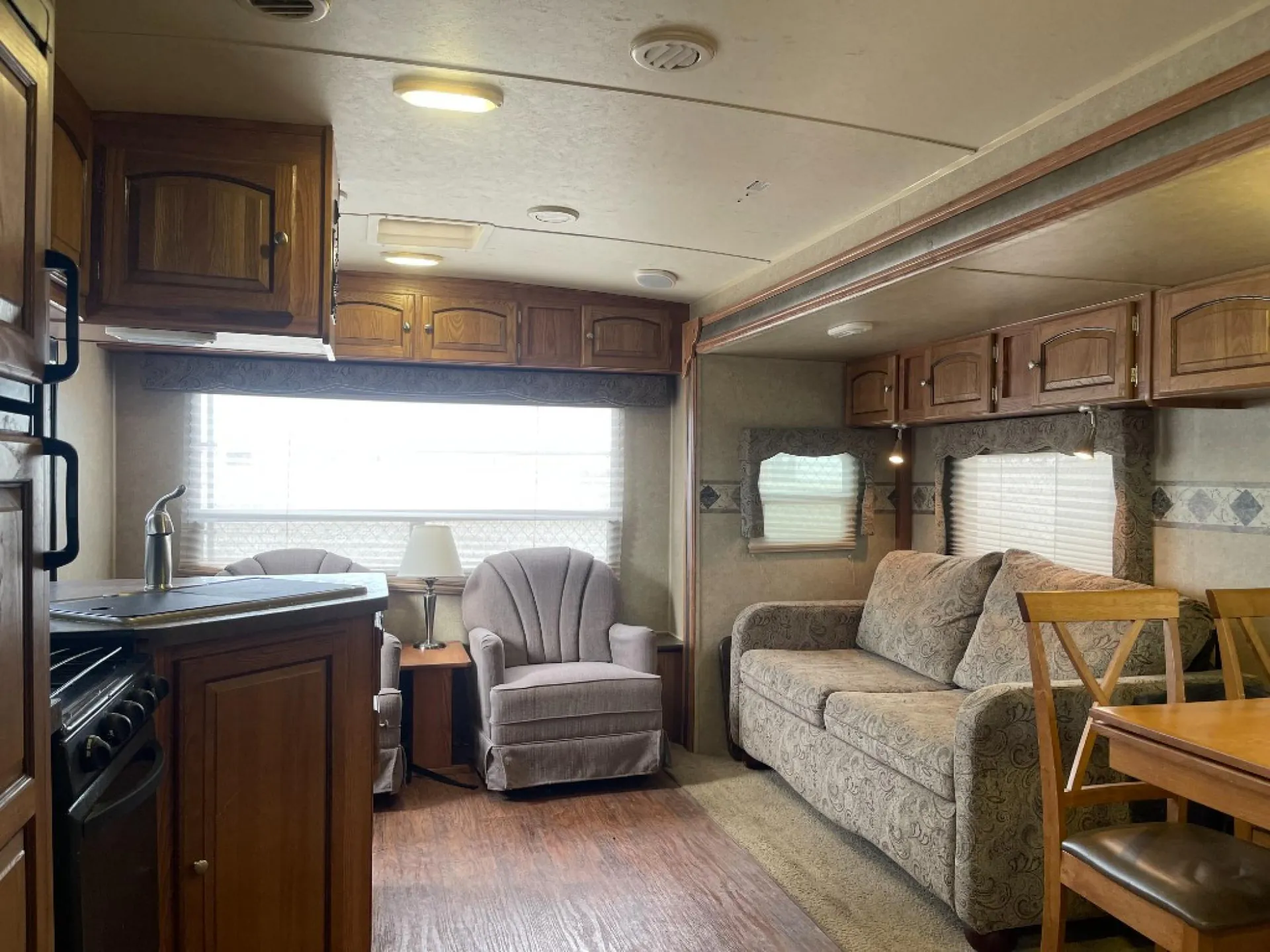 2015 Forest River Rockwood Ultra Lite 2604WS - Photo 3