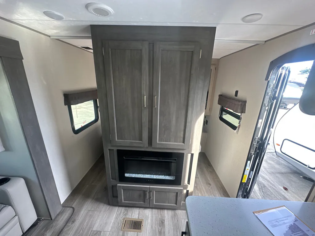 2026 Coachmen Catalina Legacy Edition 243RBS, Photos photo 23