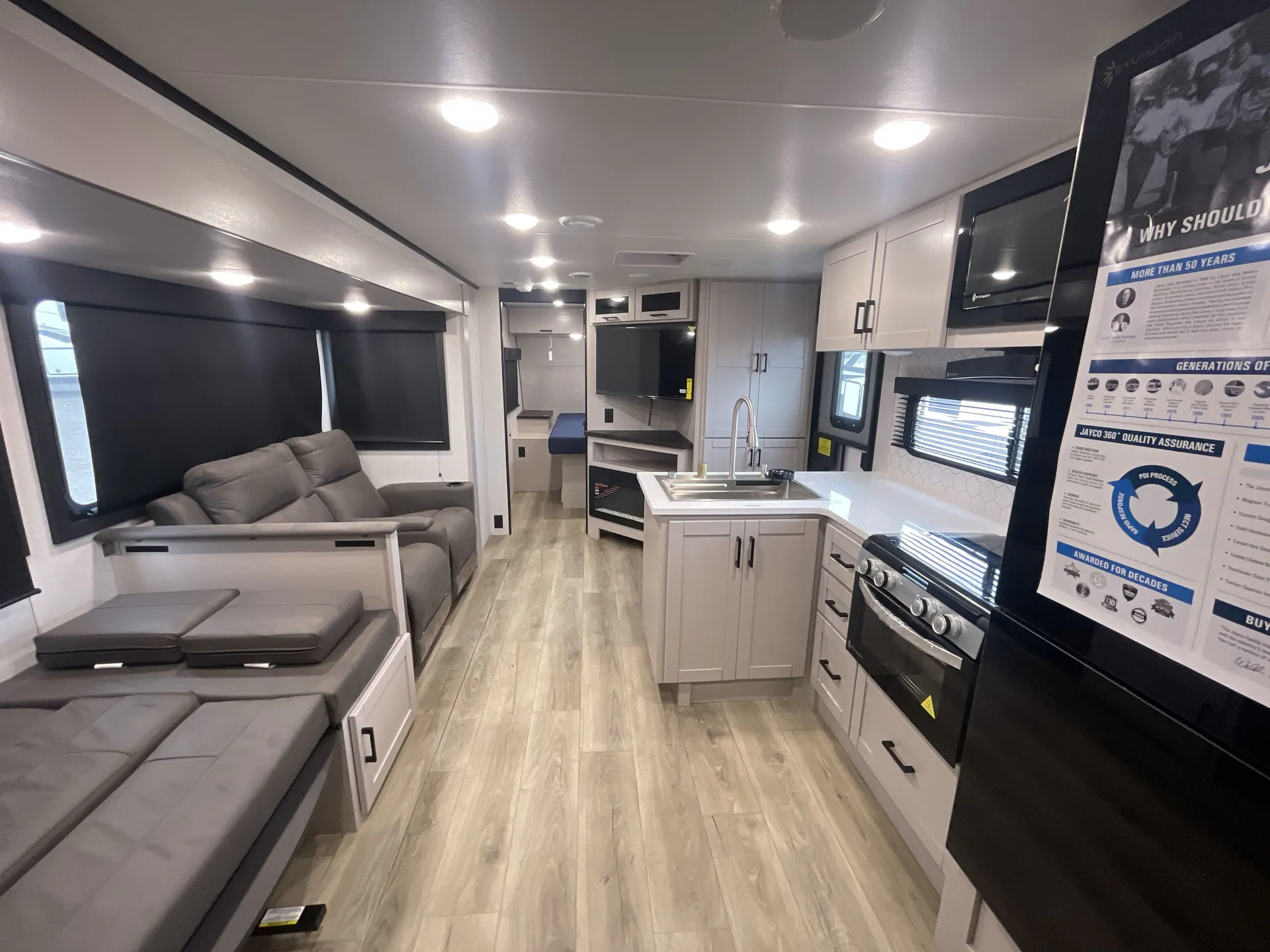 2026 Jayco Jay Feather 28RB — living area main