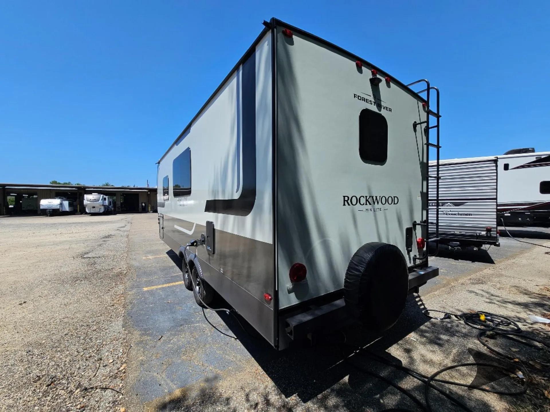 2027 Forest River Rockwood Mini Lite 2524FBT — Photo 6