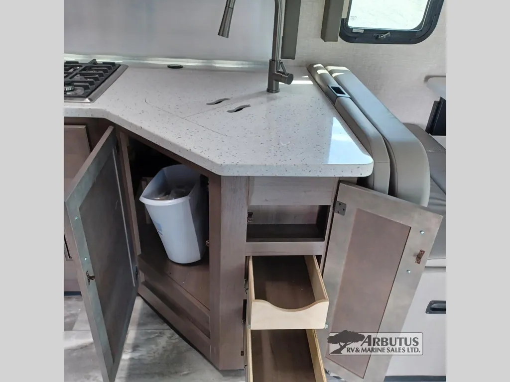 2024 Thor Motor Coach Echelon LF31, Photos photo 22