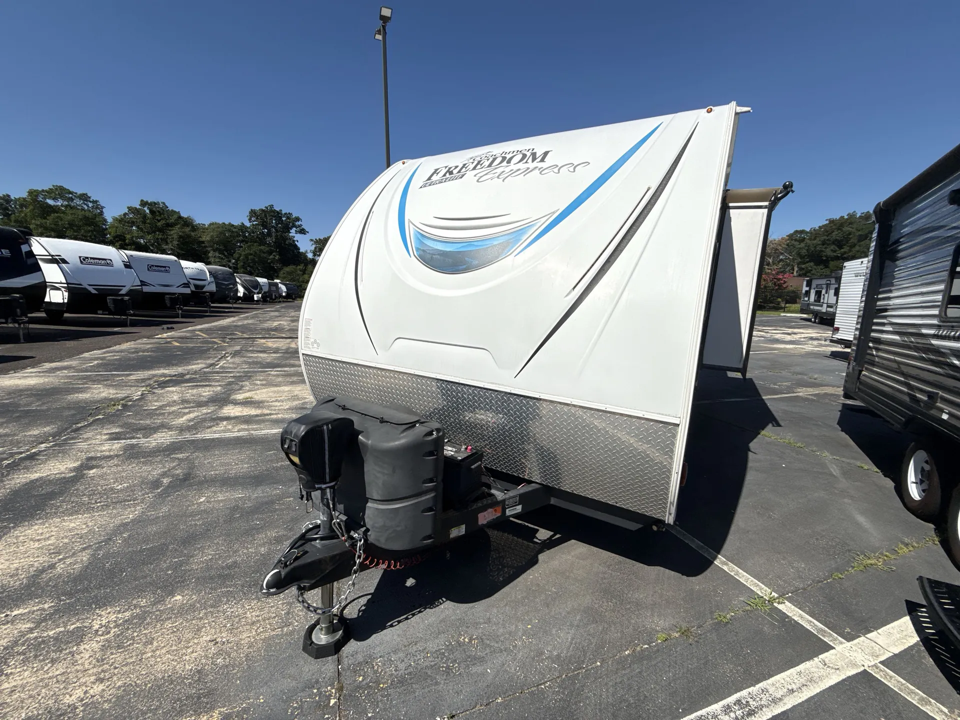 2019 Coachmen Freedom Express Ultra Lite 246RKS - Photo 2