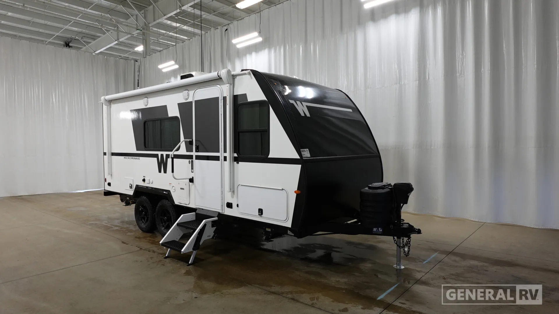 2027 Winnebago Micro Minnie 1800BH - Photo 2