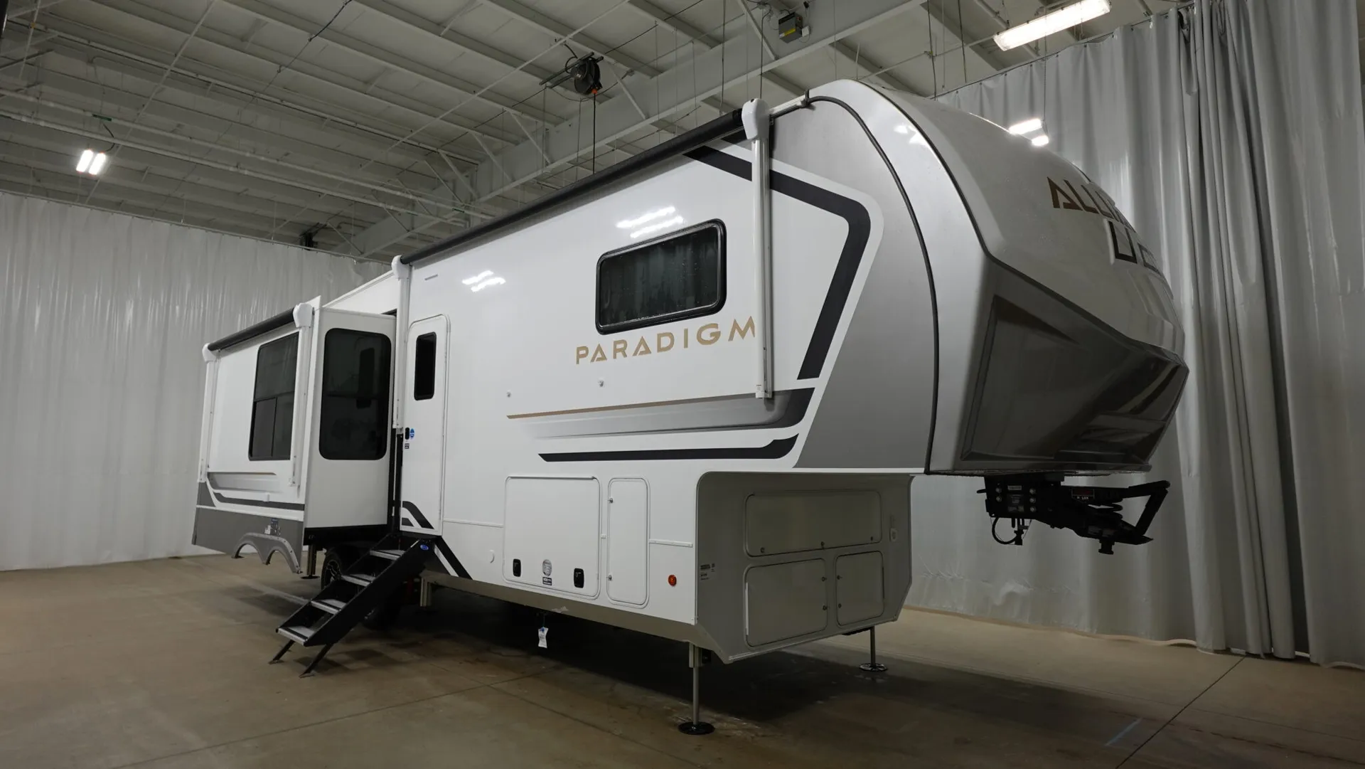 2026 Alliance RV Paradigm 312RK - Photo 2