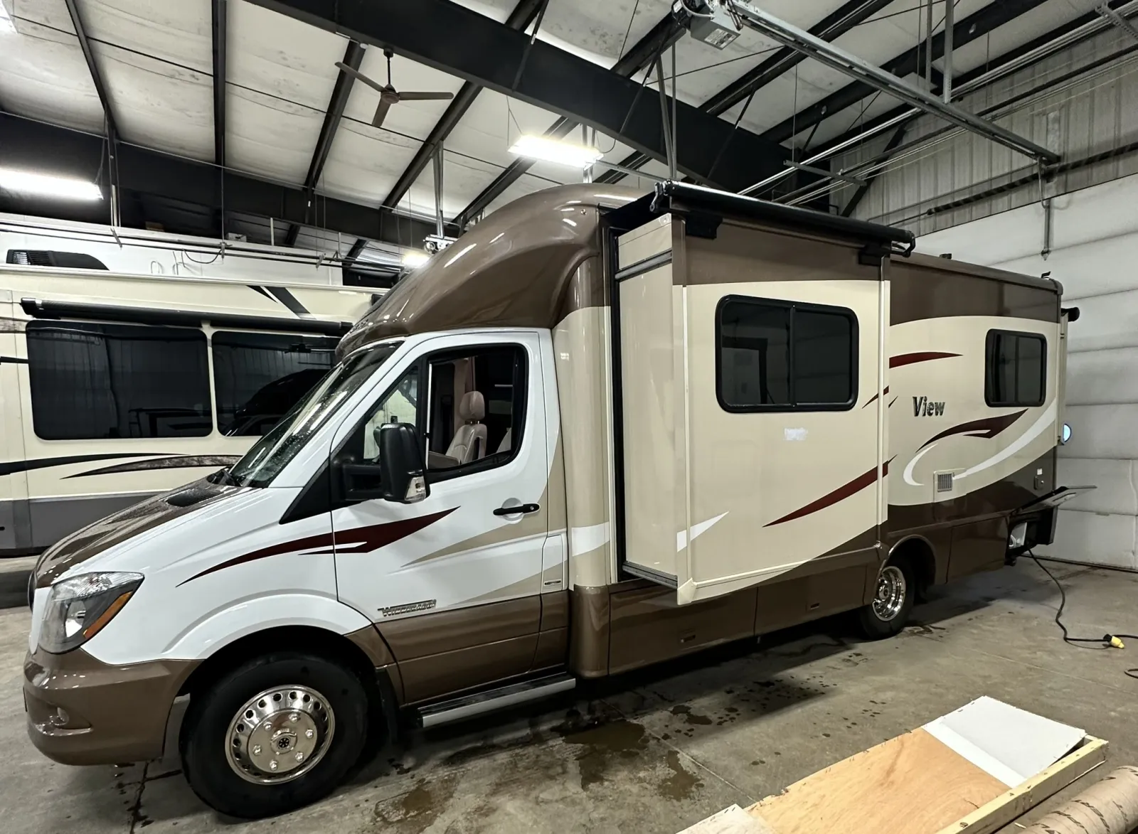 2016 Winnebago View 24G 4X2 - Photo 2