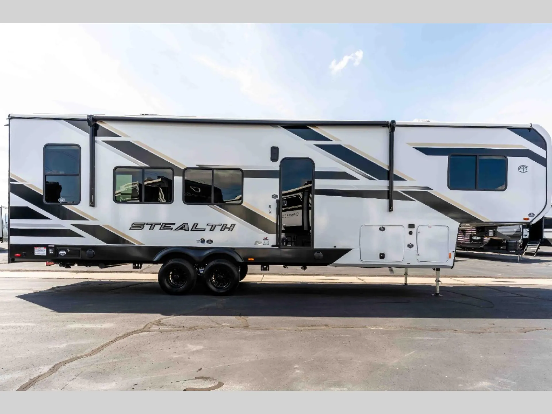 2027 Forest River Stealth 3300 - Photo 3