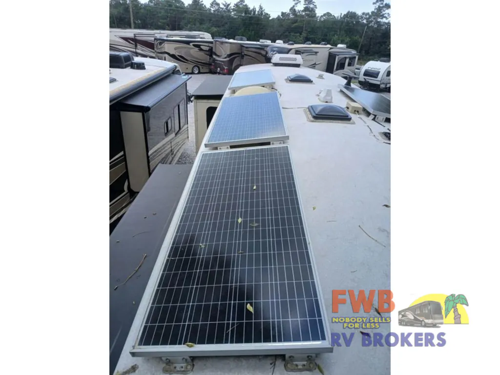 2018 Forest River Cedar Creek Champagne Edition 38EL, Photos photo 10